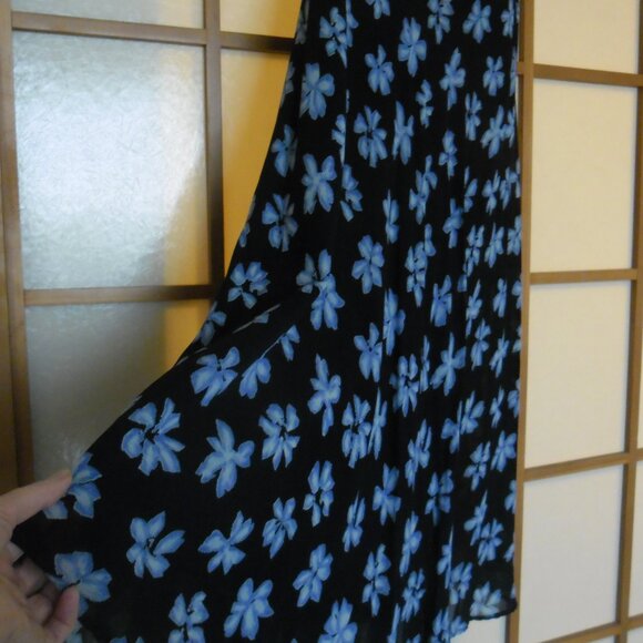 Full-length, fully-lined skirt. Dark blue with light blue flowers. Small-medium - Picture 1 of 6